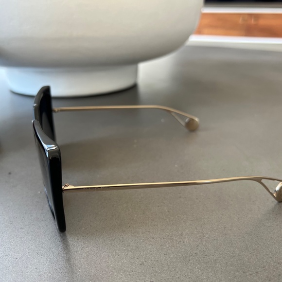 Gucci sunglasses - Picture 5 of 6
